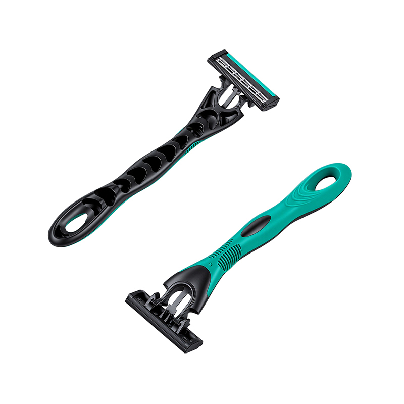 4-Piece Panda Manual Razor Set with Oval Grip